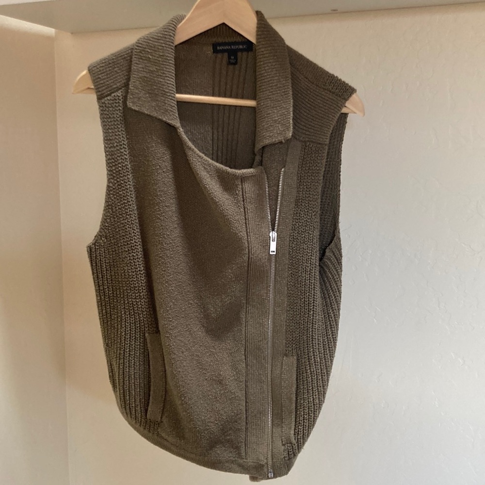 Banana Republic Zippered Vest